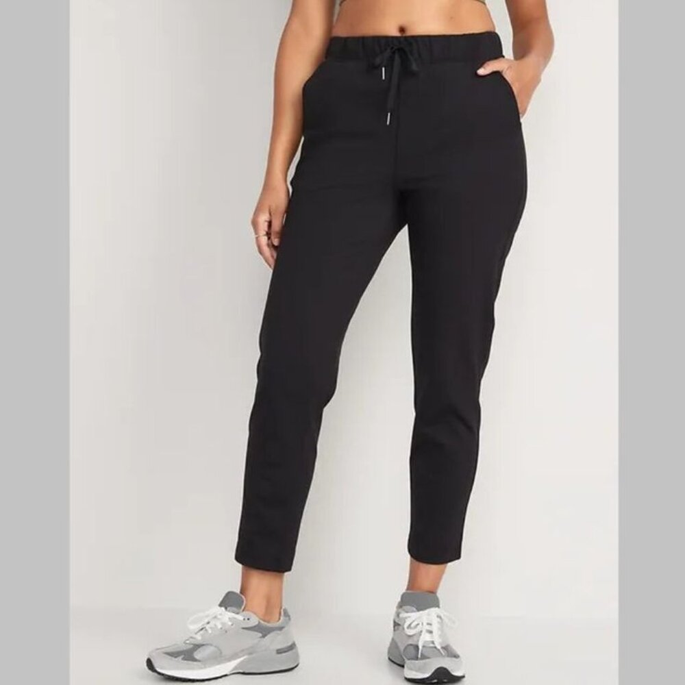 Women’s Black Drawstring Jogger Pants